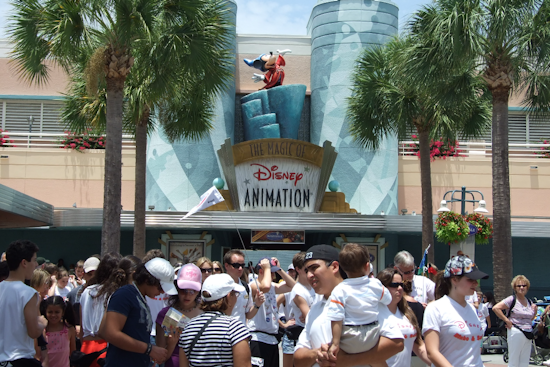 Sorcerer Mickey’s Hat Sneaks Back Into Hollywood Studios Spotlight