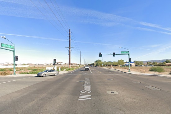 South Phoenix Left-Turn Crash Kills Motorcyclist On Evening Commute
