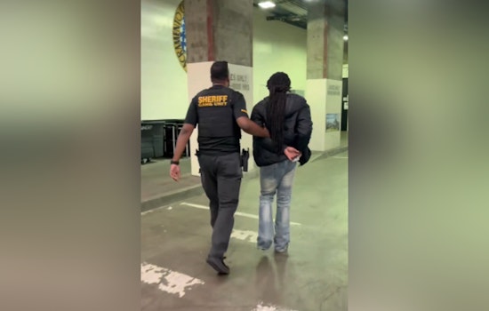 South Sac Parolee Walks Into Gang Unit Stop, Lands In Glock Bust