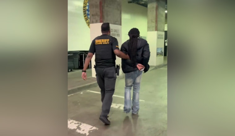 South Sac Parolee Walks Into Gang Unit Stop, Lands In Glock Bust