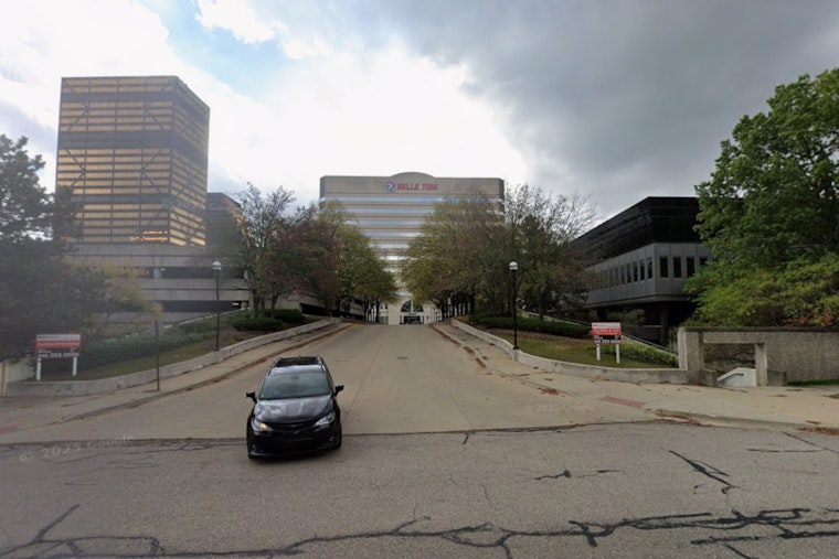 Southfield Office Giant Goes For Bargain Price In Receivership Auction