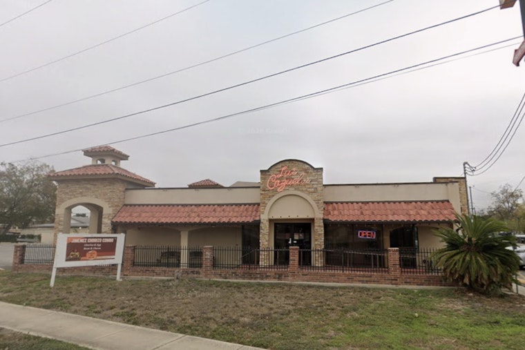 Southside Favorite Las Cazuelas Quietly Flips To El Guacamole On I-35