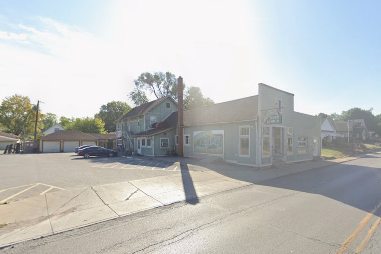 Southside Indy Bar Brawl Over Cocaine Ends With Gunshot And Stolen Genesis