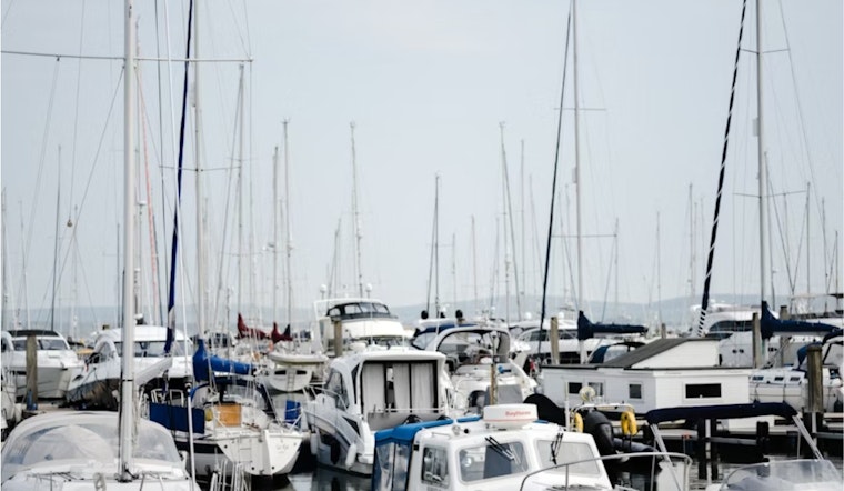 Spanish-Language Bay Alert Warns Small Boats To Steer Clear