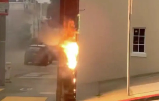 Sparks Fly In Pacific Heights As High-Voltage Pole Erupts In Early-Morning Fire