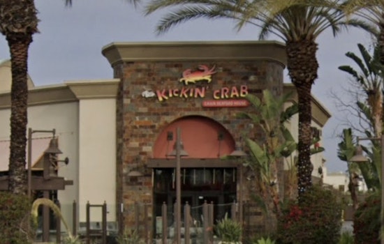 Spring Valley Strip Center Braces for Bibs as Kickin' Crab Eyes Vegas Launch