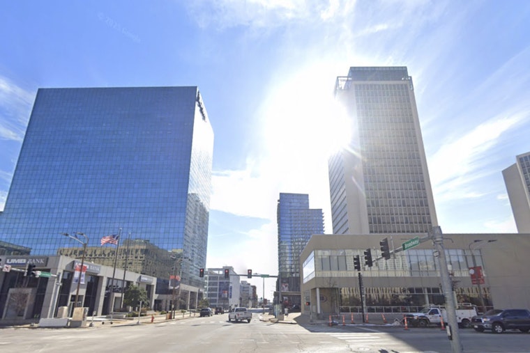 St. Louis Heads For Sunny Warmup Before Stormy Finish