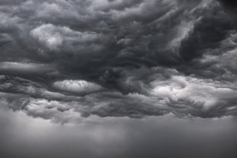 Steamy Sunrise, Stormy Commute: Friday Winds Whip Houston And The Bay