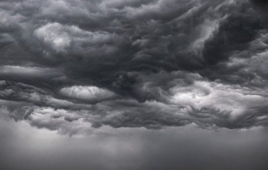 Steamy Sunrise, Stormy Commute: Friday Winds Whip Houston And The Bay