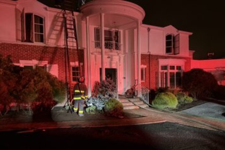 Stonestown Galleria Block Rocked by Early Morning Fire Scare