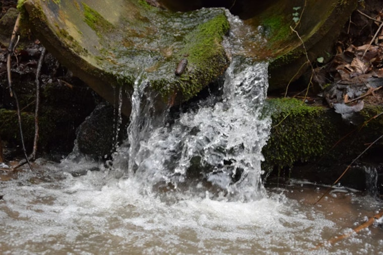 Storm Swamps Waimea Sewer Plant, 140,000 Gallons Rush Toward Kikiaola Harbor