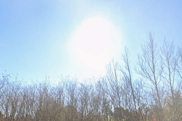 Sun, Smoke and Pop-Up Storms Jolt Jacksonville Beaches