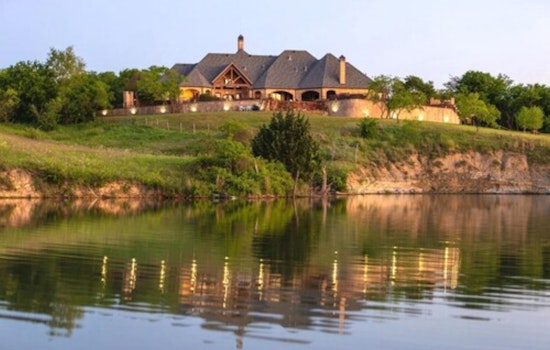 Sunflower Stunner: $16.9 Million Pearl Ranch Hits Market South of Dallas