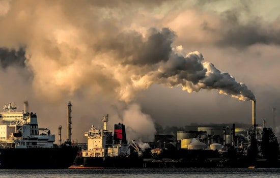 Sunny Tampa Sky Turns Sneaky as Ozone Alert Sends Vulnerable Indoors