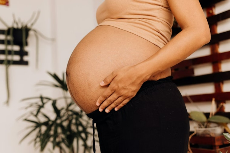 Tampa Bay Moms Left Hanging As Maternal Health Safety Net Shrinks