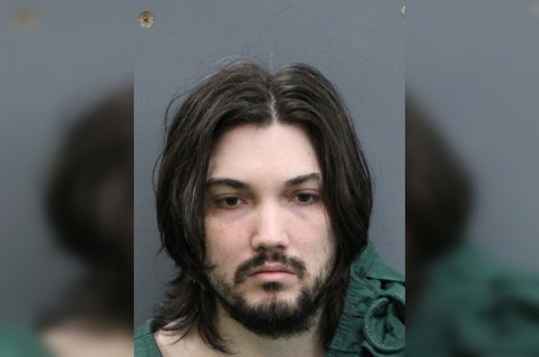 Tampa Man Hit With 100 Child Porn Counts After Cops Salvage Smashed Devices