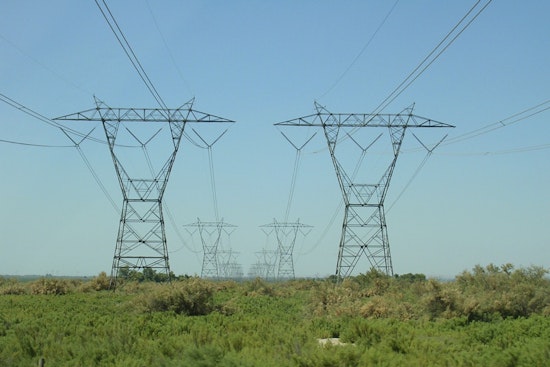 Tampa Power Brawl Pits Factory Titans Against Families Over Peak-Bill Math