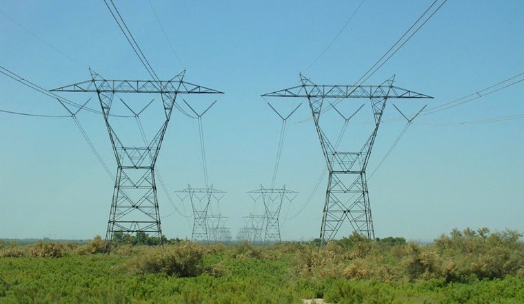 Tampa Power Brawl Pits Factory Titans Against Families Over Peak-Bill Math