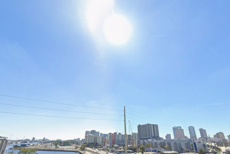 Tampa Swelters Today as Stormy Weekend Bears Down
