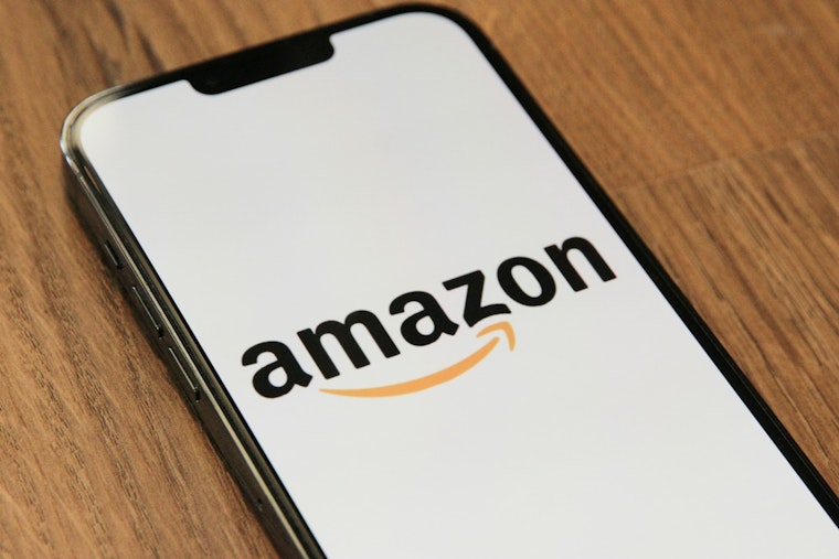 Teamsters Rip Amazon's Last Mile as It Turns NYC Streets Into a Hazard Zone