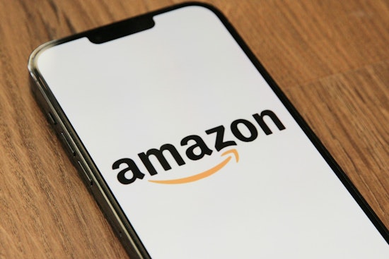 Teamsters Rip Amazon's Last Mile as It Turns NYC Streets Into a Hazard Zone