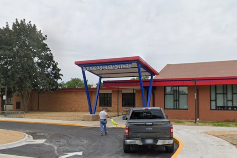 Tech Meltdown Shuts Lake Shore Schools, Parents Left Scrambling In St. Clair Shores