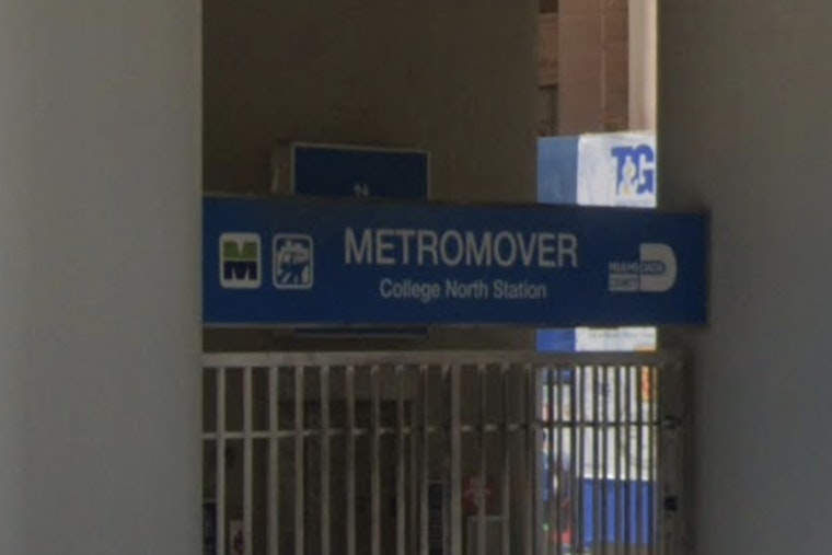Tech Snag At College North Brings Miami Metromover To A Screeching Halt