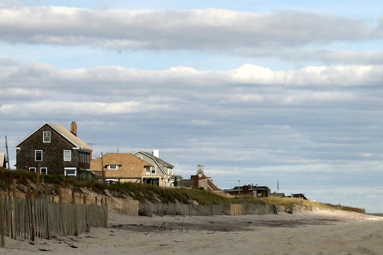 Thick Smoke Towers Over Ocean Beach as Crews Fight Fire Island Blaze