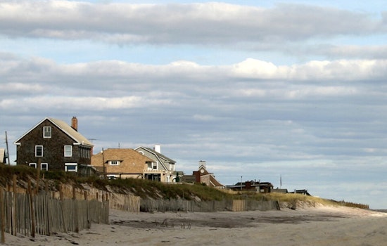 Thick Smoke Towers Over Ocean Beach as Crews Fight Fire Island Blaze