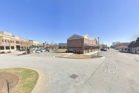 TV Chef Jernard Crashes Grayson Mother's Day With New Southern Hotspot