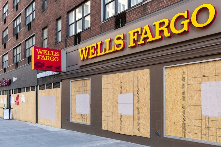 Uptown Showdown: Wells Fargo Workers Press Charlotte Pay Fight and Union Deal