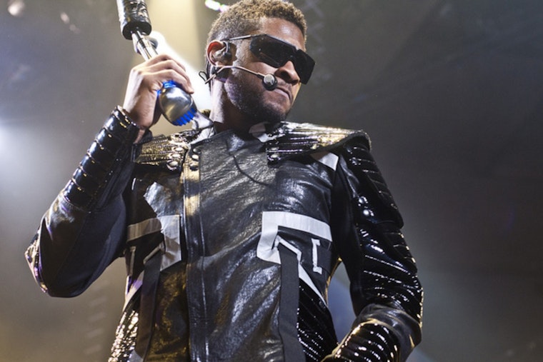 Usher, Chris Brown Turn Ford Field Into Two-Night R&B Takeover