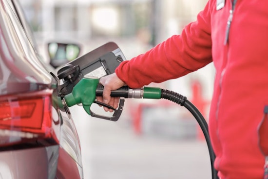 Vegas Jobs Creep Up While Gas Guzzles Paychecks