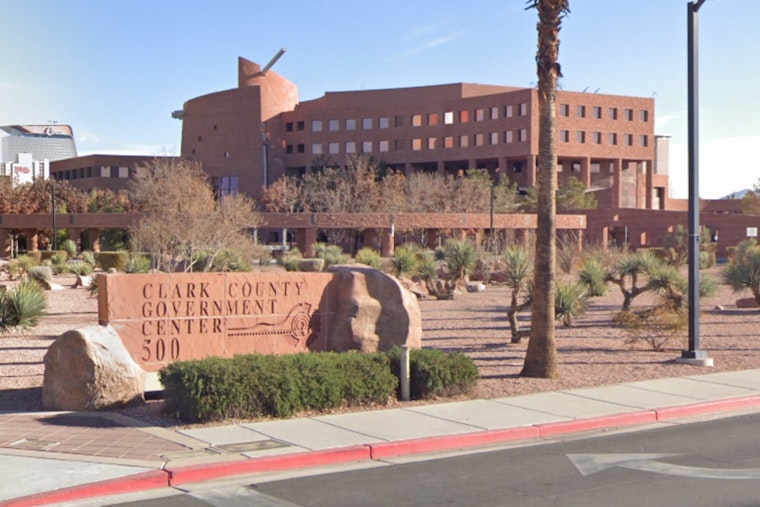 Vegas Strip’s Dead Escalators Finally Get A Lifeline