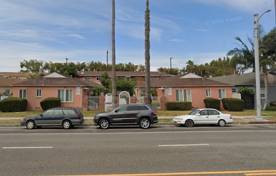 Venice Blaze Erupts on Washington Blvd as Firefighters Rush In