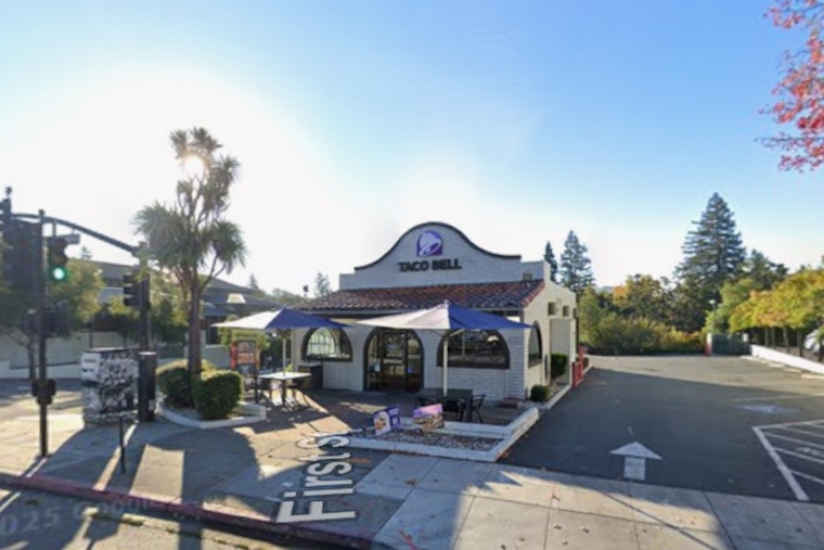 Viral PopUp Bagels Snags Lafayette's Old Taco Bell Spot