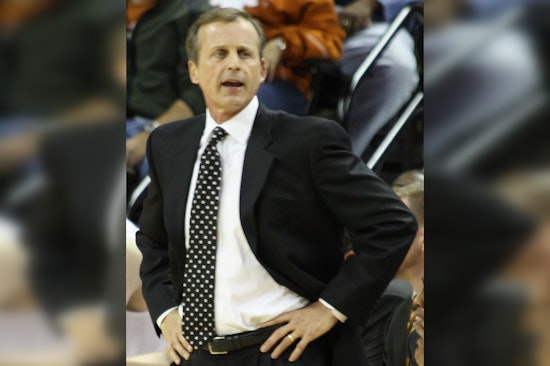 Vols' Elite Eight Starting Five Splinters As Portal Chaos Hits Knoxville