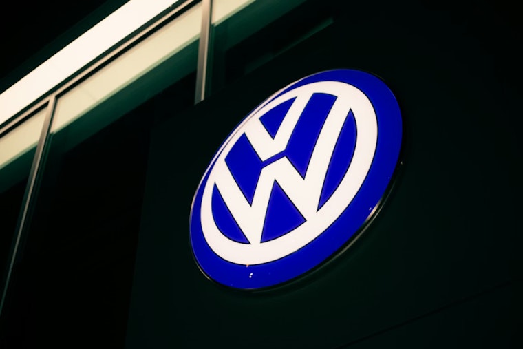 VW Jetta, Taos Dashboards Go Dark, Prompting 75K-Car Recall