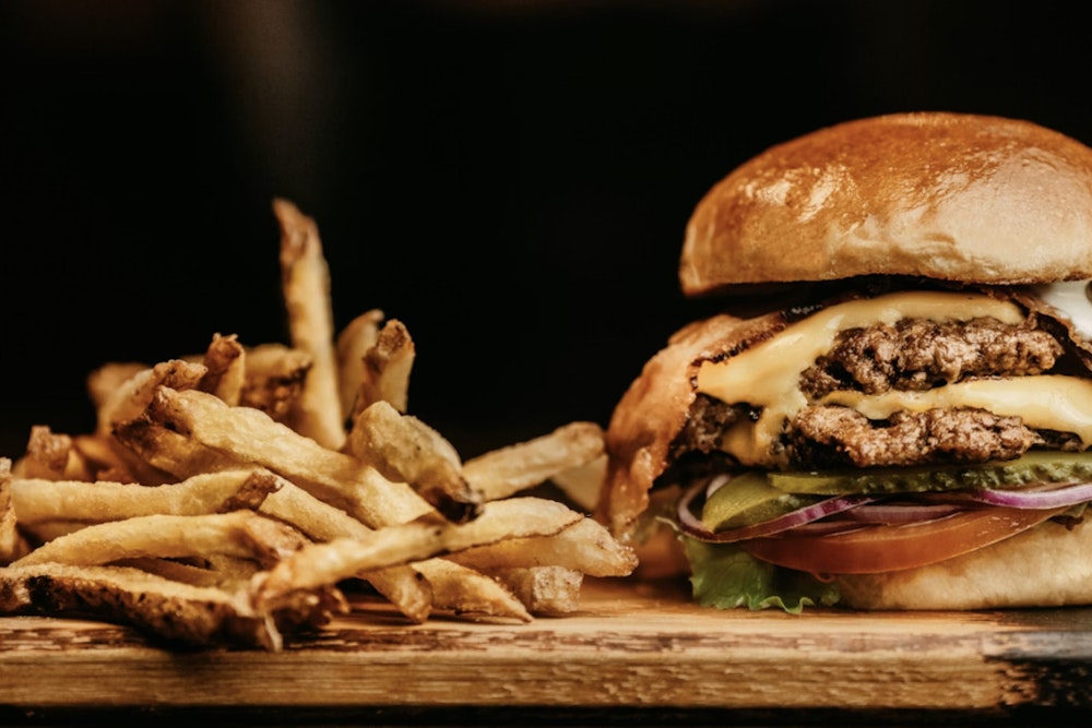 Wagyu Smashburger Pop-Up Sneaks Into Ala Moana, Locals Pounce