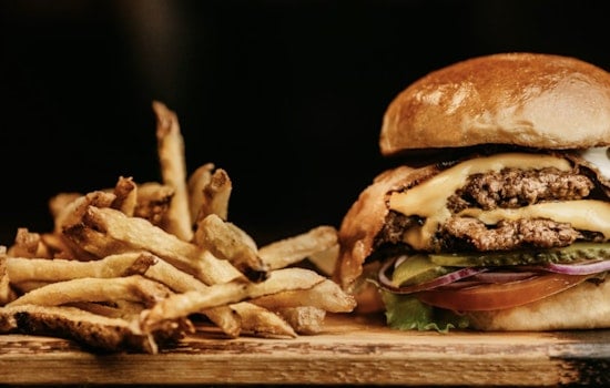 Wagyu Smashburger Pop-Up Sneaks Into Ala Moana, Locals Pounce