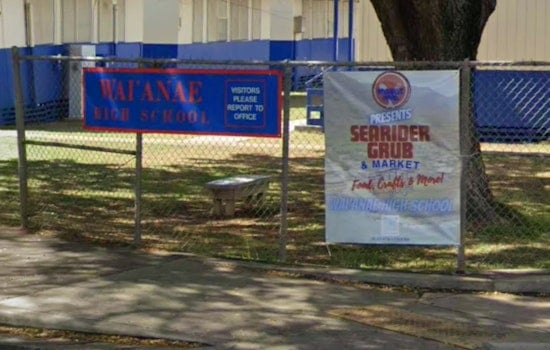 Waianae Teens Scrub In At Hawaiʻi’s First High School Health Lab