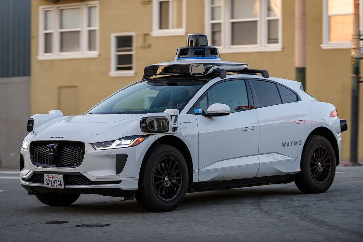 Cybercab Waymo Riot Waymo Paused In San Antonio After Robotaxi Washed Away