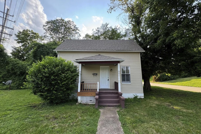 Webster Groves Lawyer Gobbles Up Cul-de-Sac Starter Homes, Neighbors Bristle