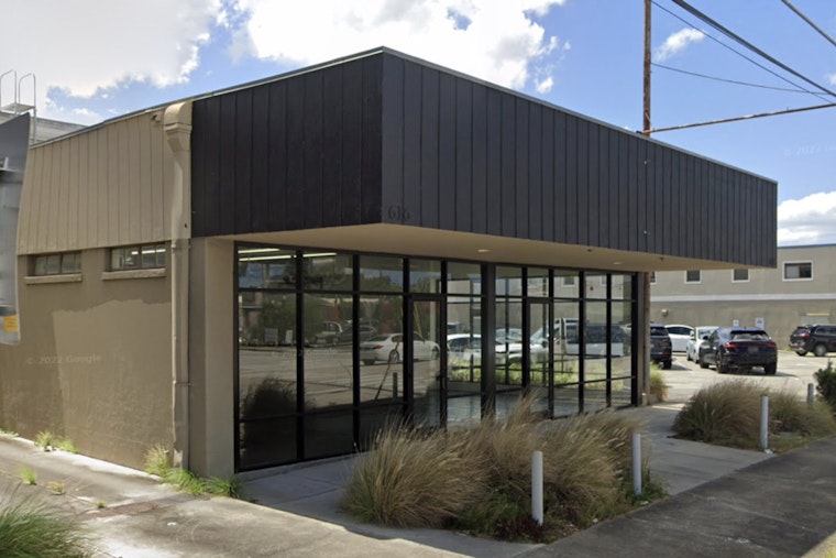Whisper-Soft Jazz Hideaway The Burrow Sneaks Onto Miracle Mile