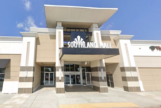 Wicked Wingz Flies Into Southland Mall As Houma’s New Budget Bite