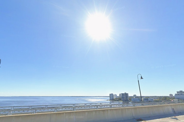 Wind-Whipped Jax Beaches Face Rough Surf As Inland Fire Fears Grow