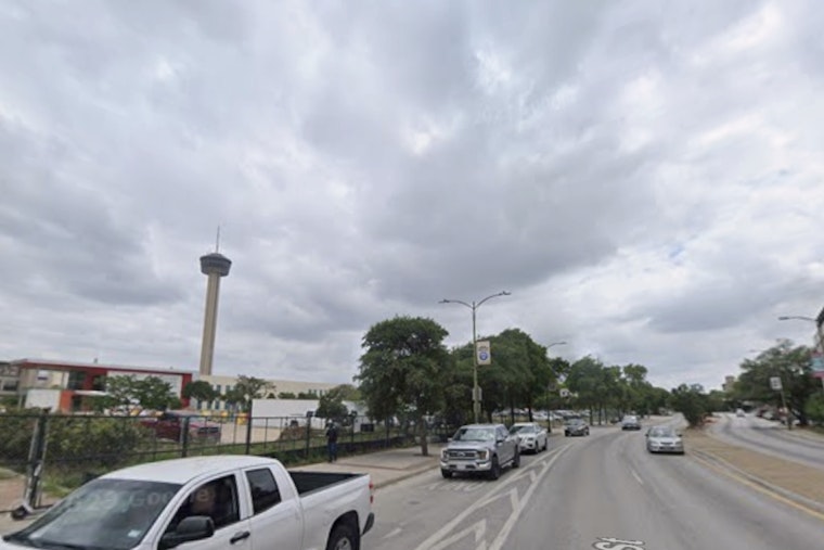 Wind-whipped San Antonio Braces For Soaked Holiday Weekend