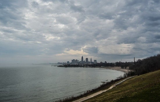 Wind-Whipped Showers Slam Cleveland Drive As Spring Temps Take A Dive