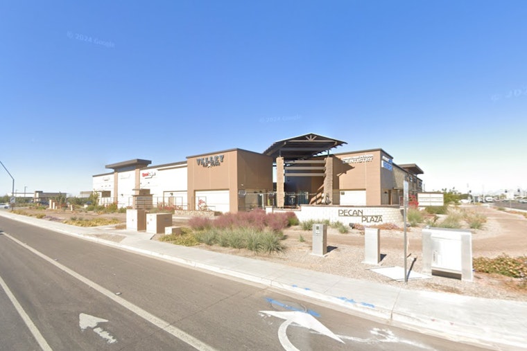 Windy City Cash Grabs Queen Creek Strip Mall on Ellsworth