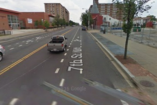 Wine-Grabbing Suspect Chokes Diner, Pulls Knife At Northwest D.C. Pizzeria